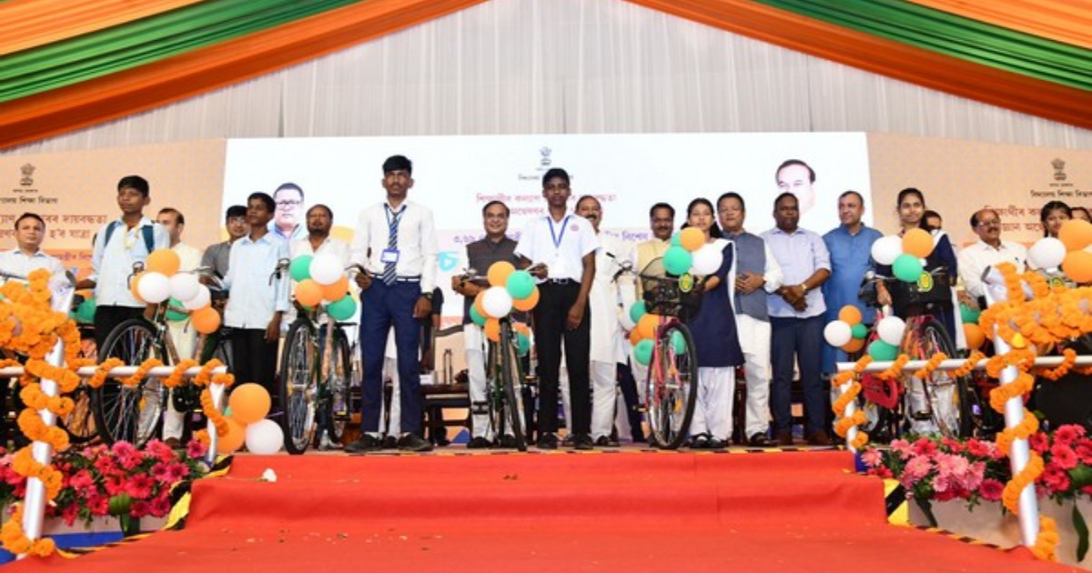 Assam CM launches ceremonial distribution of bicycles; announces 10,000 more teachers to be appointed